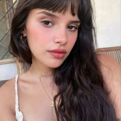 Eluna, 19970203, Aubervilliers, Île-de-France, France Eluna, 19970203, Aubervilliers, Île-de-France, France